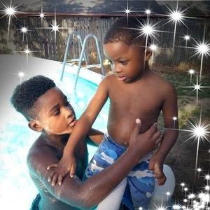 Meet your Posher, Modesty